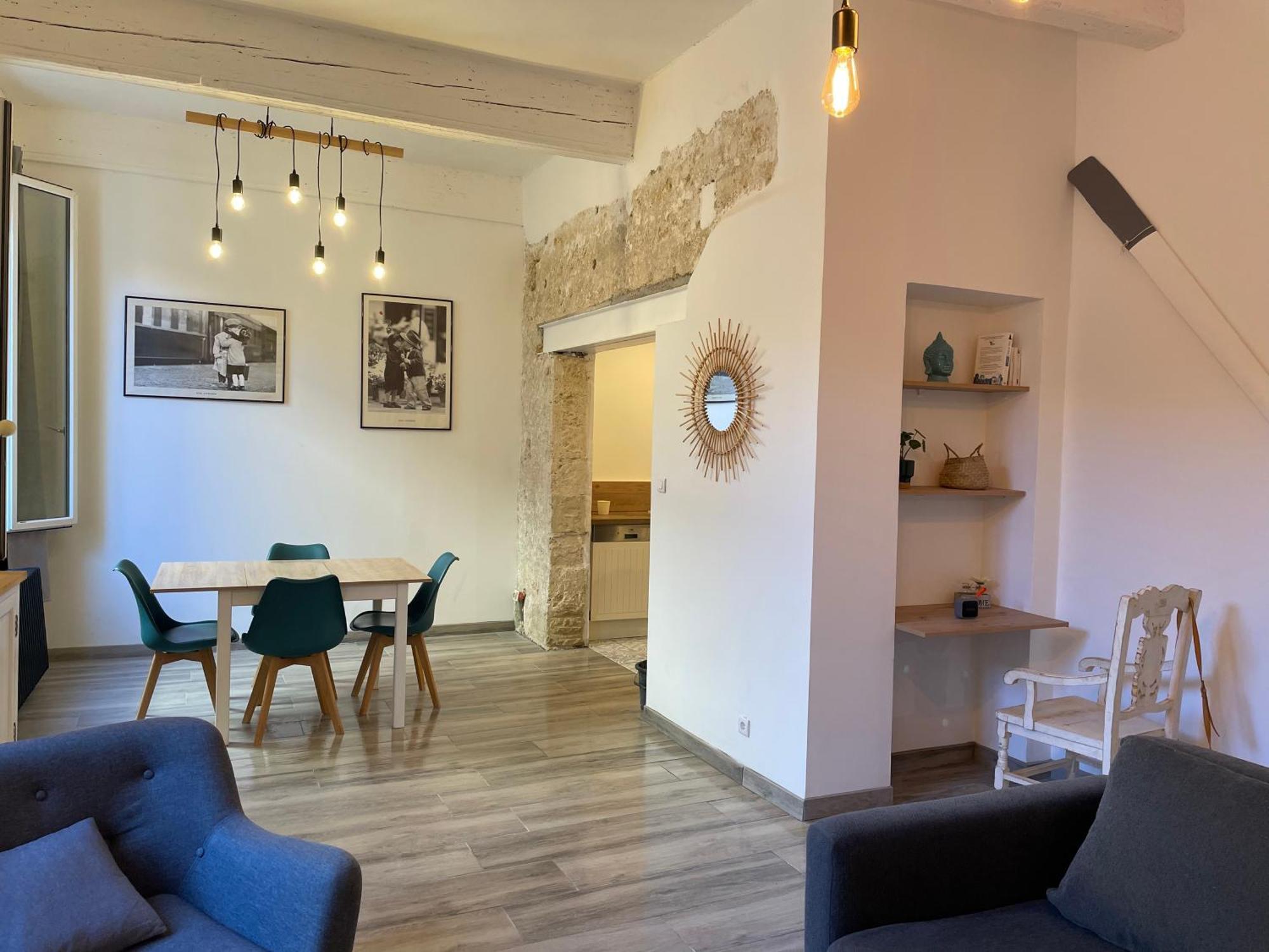 Appartement Coquet Dans Le Centre De Mèze Exterior foto
